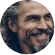 Reseña positiva de diseño de marca de Daniel Trelles sobre nuestra agencia de branding en Colombia