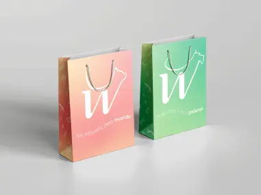 Bolsa de producto de diseño de marca de Pawradise para una agencia de branding en Colombia